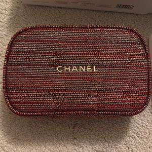 Chanel Christmas makeup bag 2022